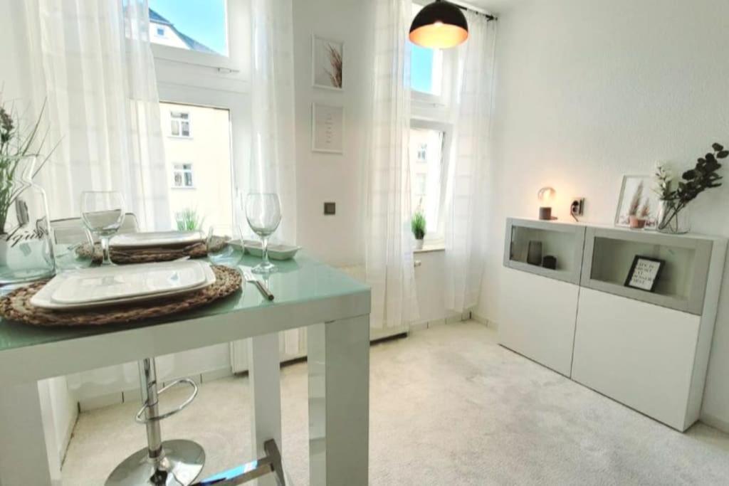 Gemuetliches Helles Appartement เดรสเดน ภายนอก รูปภาพ